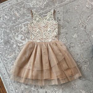Ooh! La, La! Couture             Elegant Lace and Tulle Kids Dress